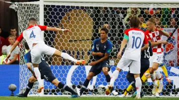 Gól v utkání Francie - Chorvatsko: Perišič - 1:1 (28. min.)