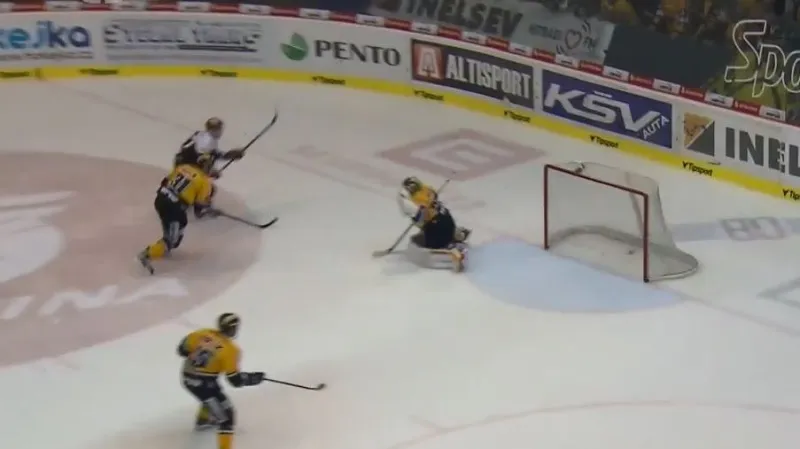 Hradec Králové zvítězil v 4. utkání proti Litvínovu 2:1 díky trefě Deje