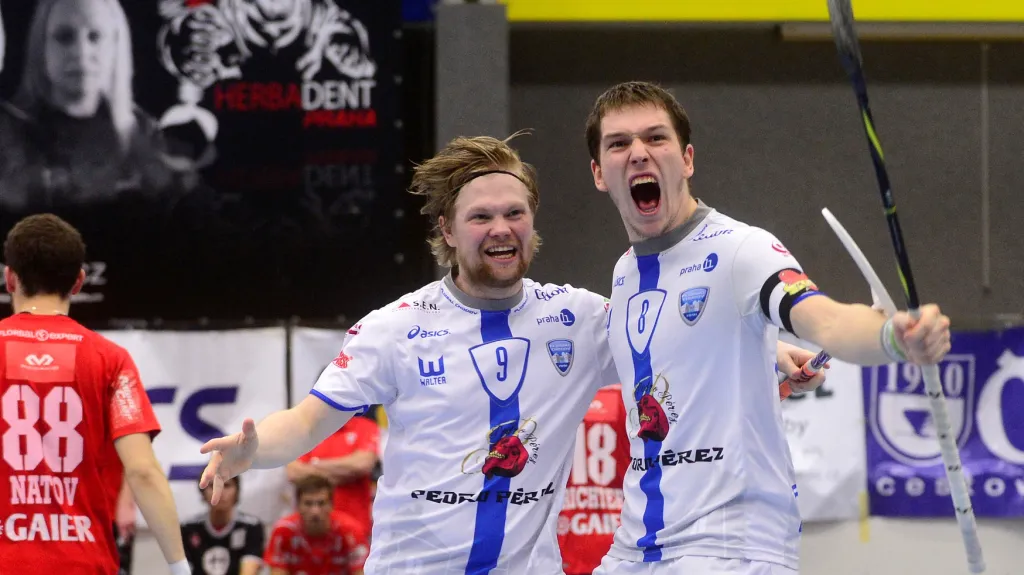 Matěj Jendrišák (vpravo)