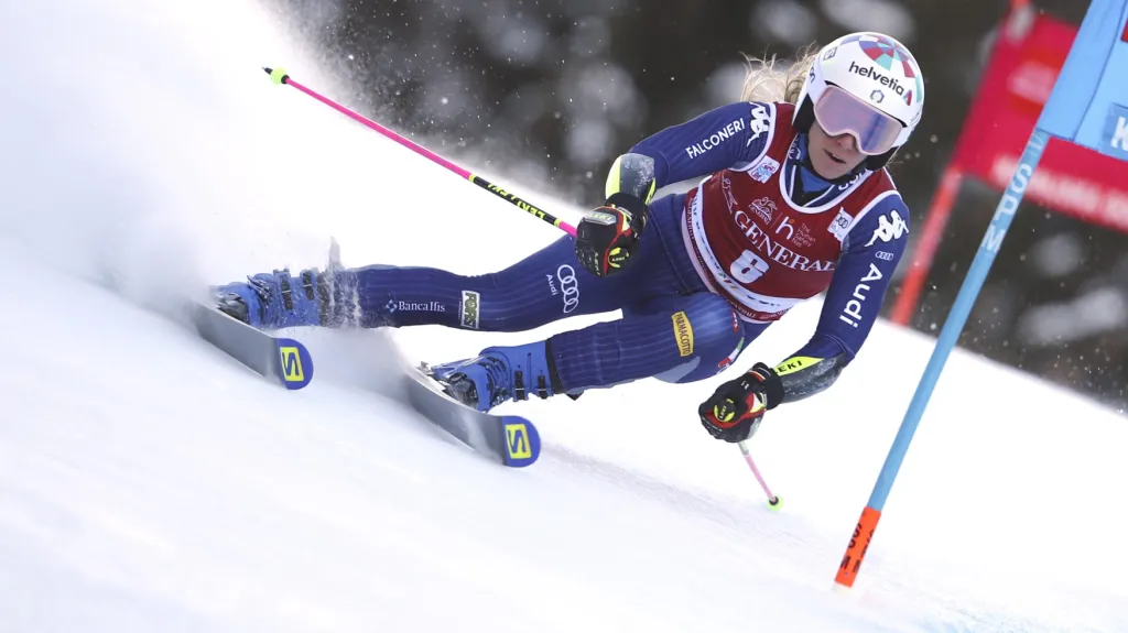 Marta Bassinová během obřího slalomu SP v Kranjské Goře