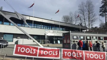 Holmenkollen čeká na první návštěvníky SP v biatlonu