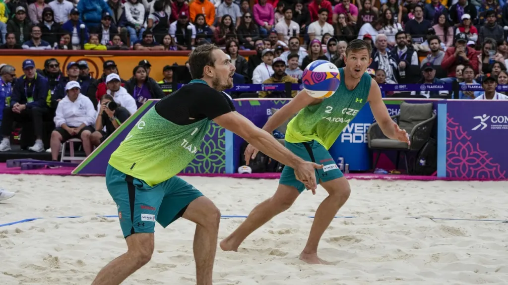 Beachvolejbalové duo Perušič - Schweiner