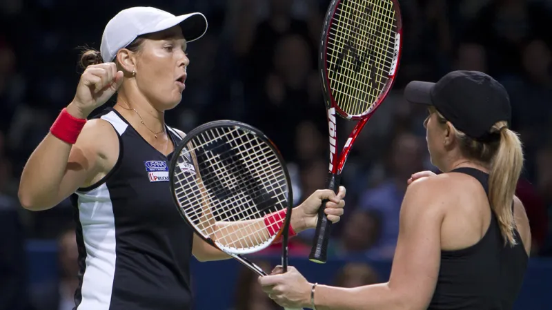 Liezel Huberová a Lisa Raymondová vyhrály Turnaj mistryň