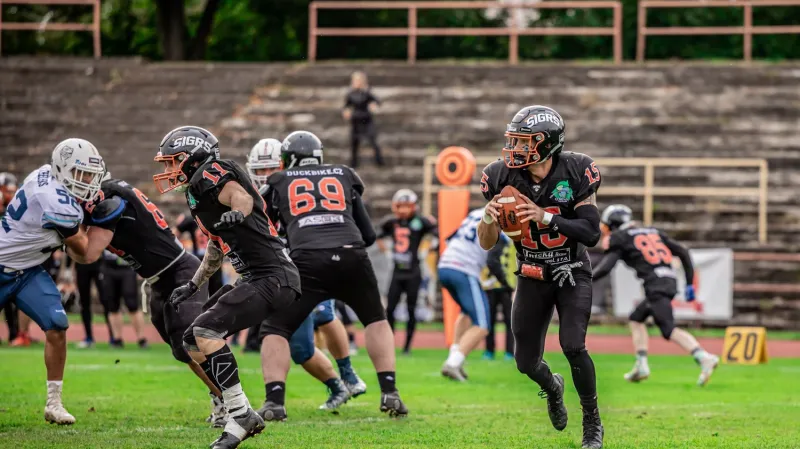 Quarterback Sígrs Douglas Webster