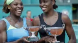 Sestry Williamsovy slaví titul na French Open