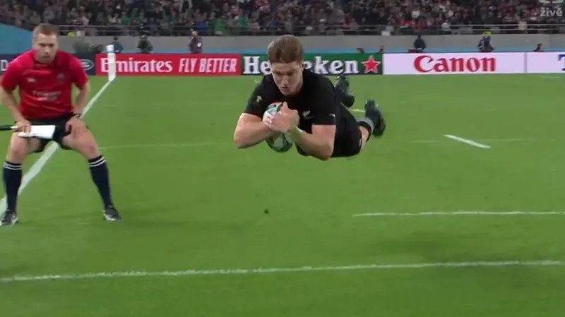 Pětka Jordieho Barretta po nahrávce bratra ve čtvrtfinále s Irskem