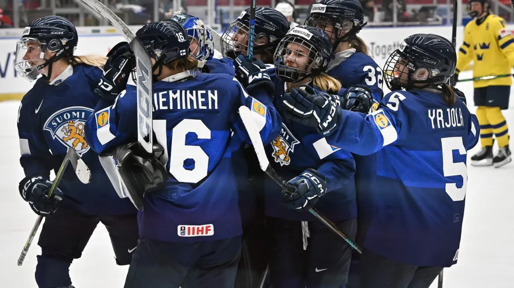 Finské hokejistky slaví postup do semifinále