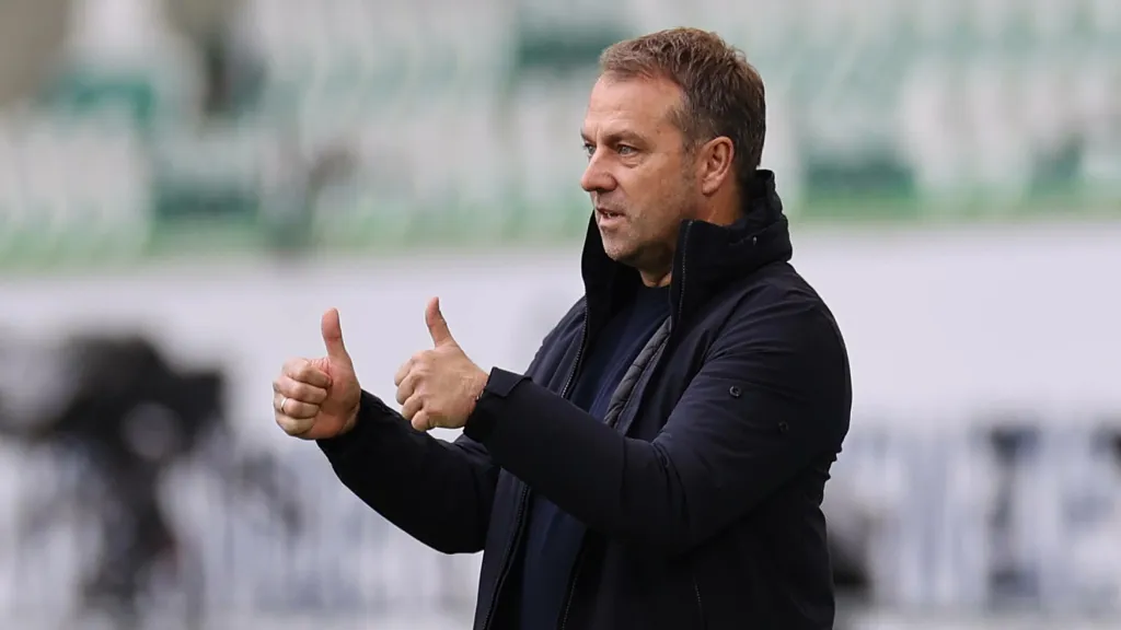 Hansi Flick vede Bayern proti Wolfsburgu