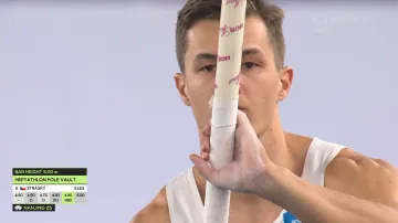 Osobní rekordy Viléma Stráského v běhu na 60 metrů překážek a tyčce s ohlasem