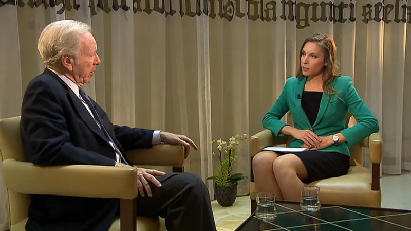 Indonéští vězni šijí míče jako suvenýry pro MS