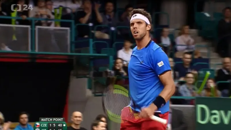 Jiří Veselý zdolal Lešema a vybojoval první český bod