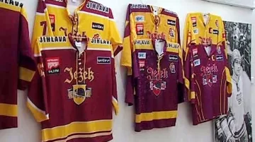 Hokejové dresy Dukly Jihlava