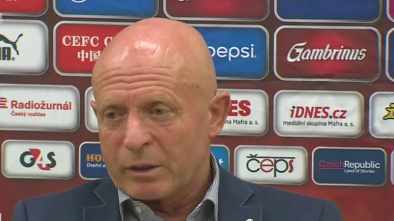 Jarolím rozdal reprezentantům domácí úkoly