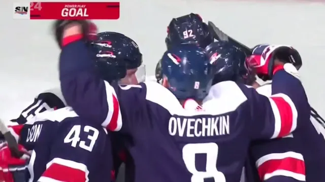 Ovečkin střílí góly a blíží se k Jágrovi