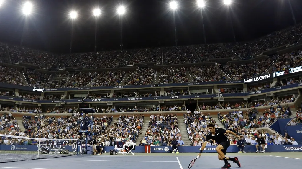 Roger Federer na svém oblíbeném kurtu Arthura Ashe