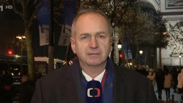 Zpravodaj ČT24 Šmíd: V ulicích Paříže jsou opět policisté