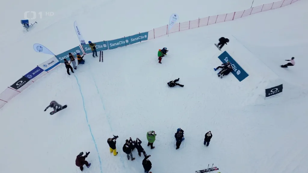 Na ledovci Mölltal vznikl snowpark