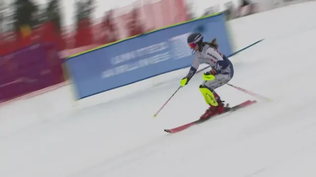 Celine Sommerová první kolo slalomu nedokončila