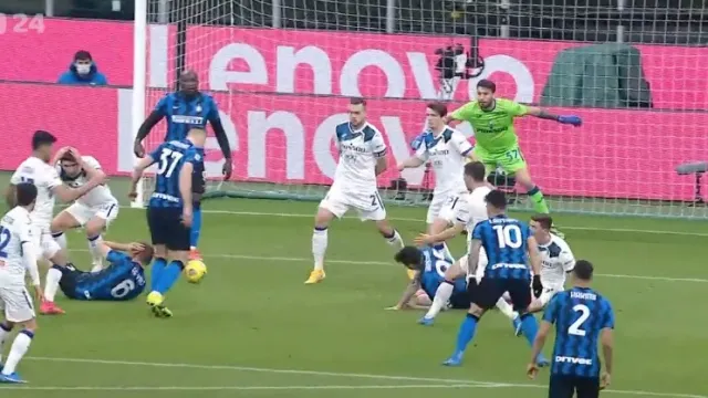 Škriniar zařídil Interu těsné vítězství nad Bergamem