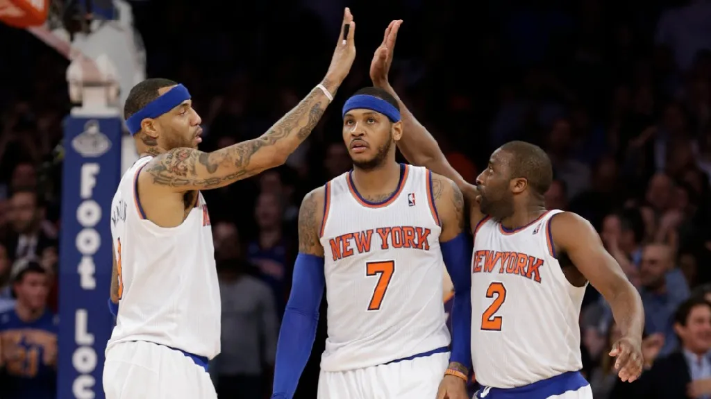 Hráči New York Knicks se radují z výhry
