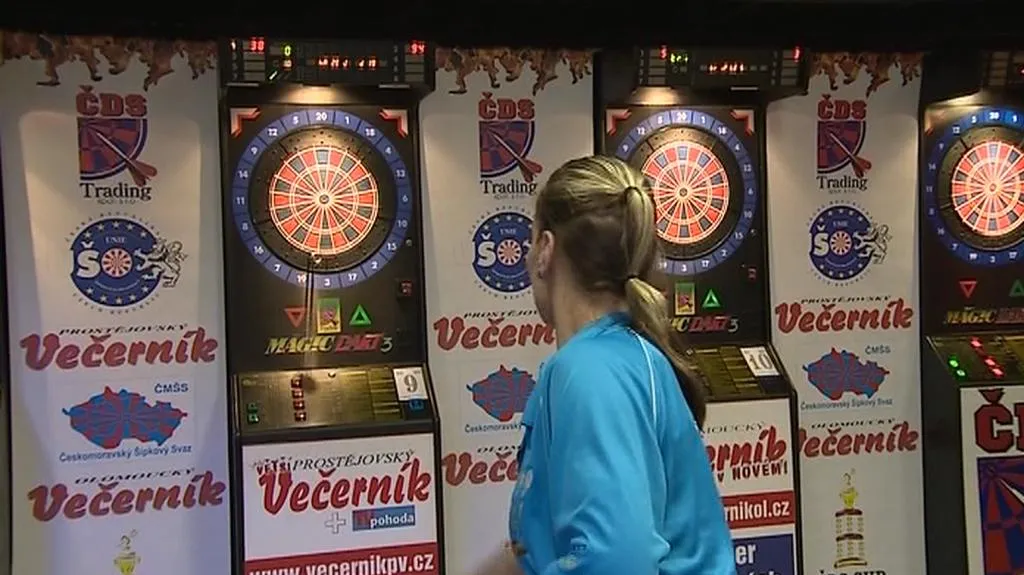 Turnaj mistrů v šipkách vyhráli Bartošová a Záruba