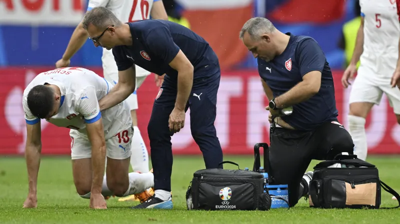 Zraněný Schick proti Turecku hrát nebude