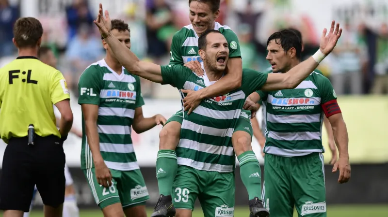 Záložník Bohemians 1905 Jakub Podaný slaví svou branku
