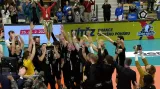 Ceremoniál s předáním trofeje volejbalistům Beskyd za triumf v Českém poháru