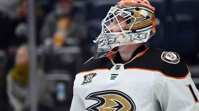 Výběr Dostálových zákroků proti Nashvillu