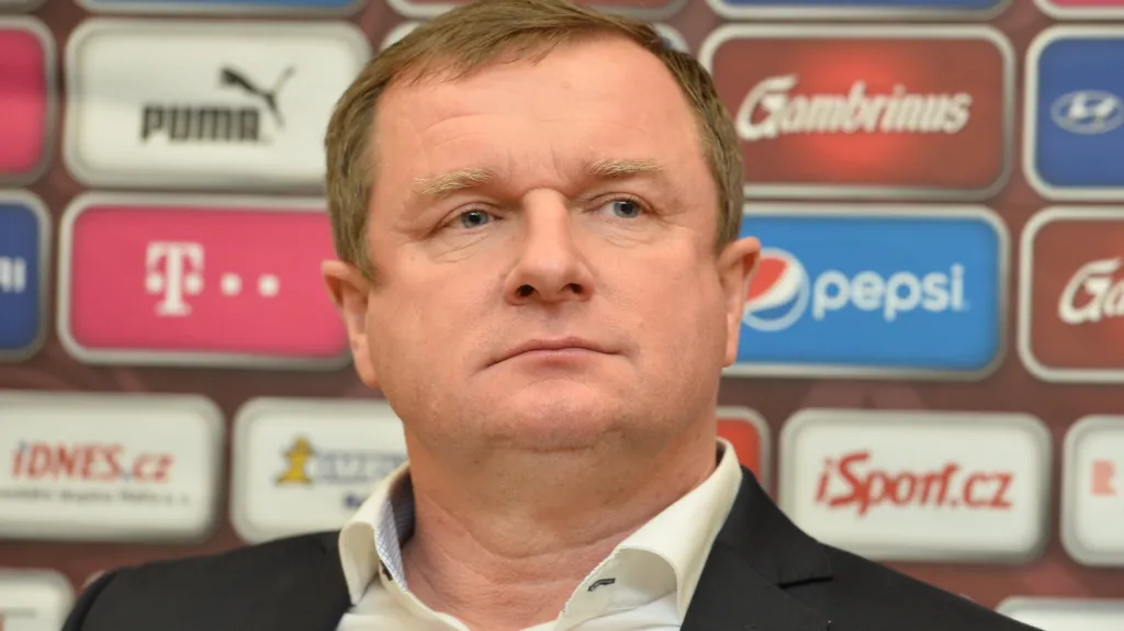 Trenér české reprezentace Pavel Vrba