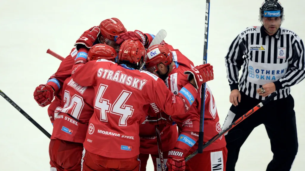 Slavící hokejisté Třince