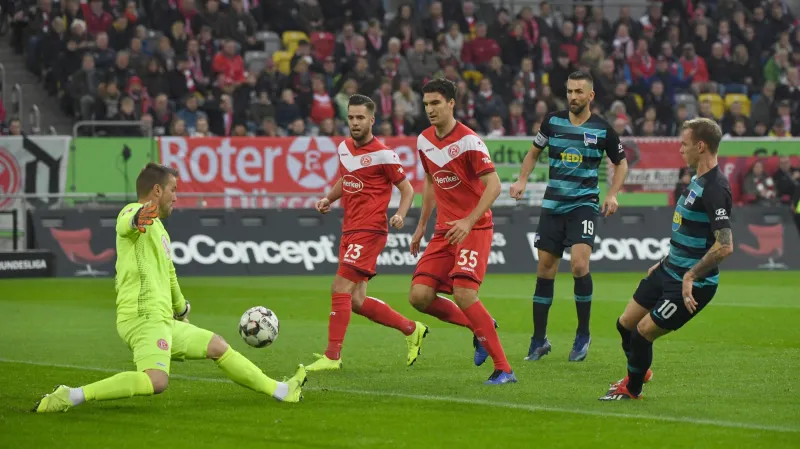 Utkání Düsseldorf - Hertha Berlín