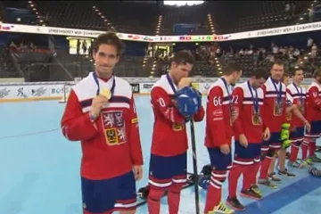 Čeští hokejbalisté nakonec z MS vezou bronz