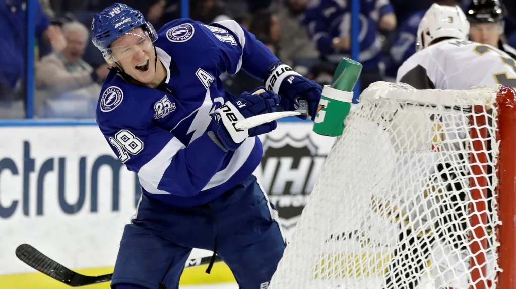 Ondřej Palát se raduje z gólu