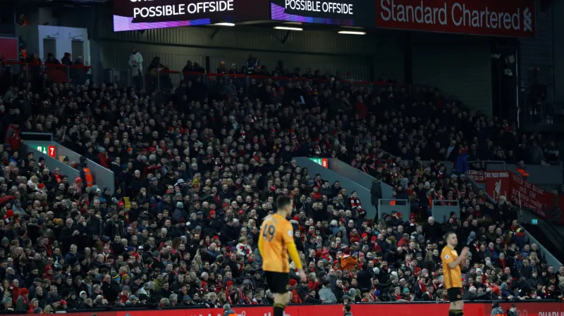 Fotbalisté Wolverhamptonu čekají v Liverpoolu na rozhodnutí systému VAR