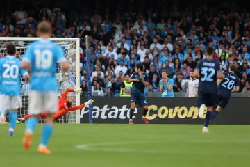 Neapol inkasuje druhý gól při prohře s Laziem