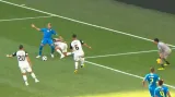 Moment v utkání Brazílie - Kostarika: První odvolaná penalta v historii MS