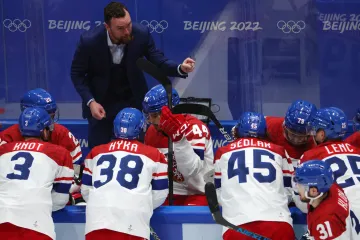 Trenér Filip Pešán na lavičce hokejové reprezentace