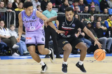 Utkání Ligy mistrů mezi Nymburkem a Albou Berlín