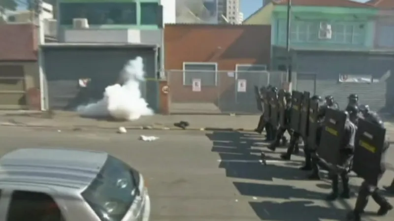 Policie použila v Sao Paulu proti demonstrantům slzný plyn