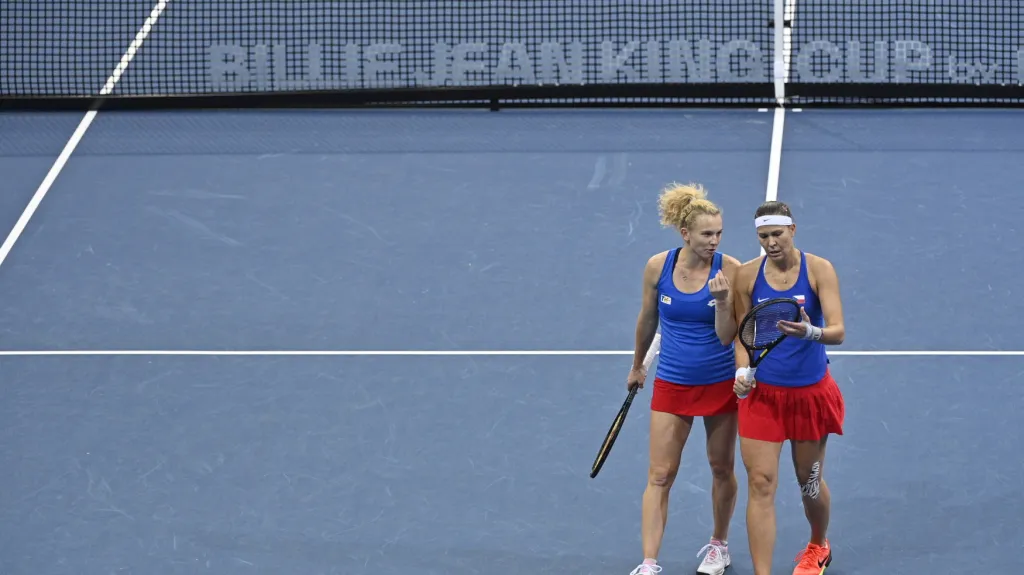 Kateřina Siniaková a Lucie Hradecká