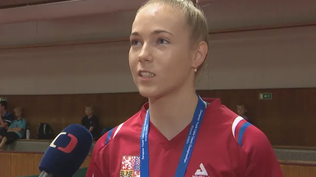 Záděrová se vrátila z juniorského ME se zlatem ze čtyřhry