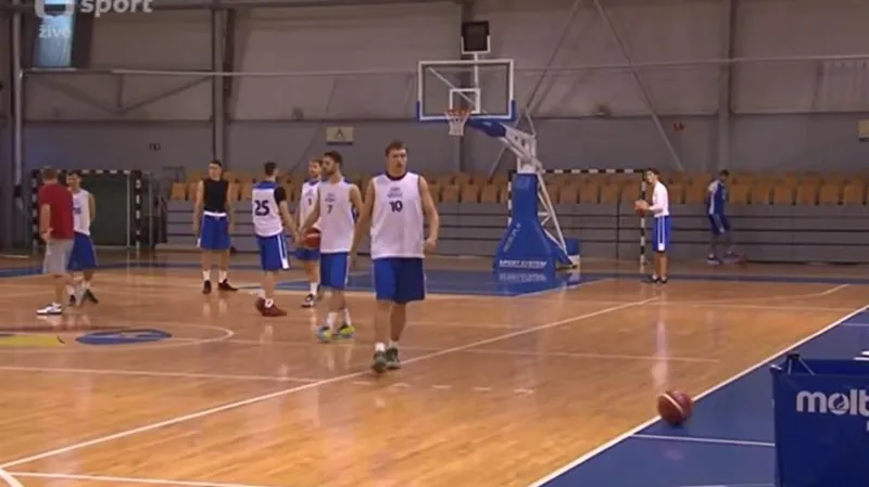 Basketbalisté si mohou zajistit postup do osmifinále, musí ale porazit Belgii
