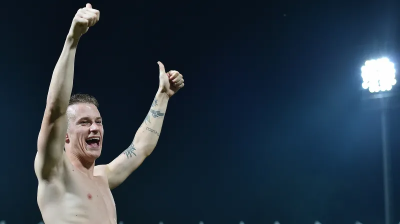 Jan Sýkora slaví postup do Evropské ligy