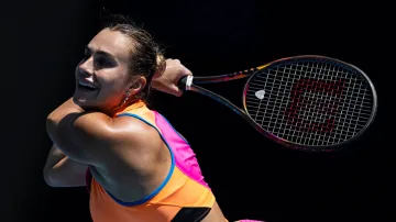 Sabalenková se trápila při setbolech, nakonec ale vyhrála ve dvou setech