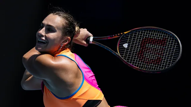 Sabalenková se trápila při setbolech, nakonec ale vyhrála ve dvou setech