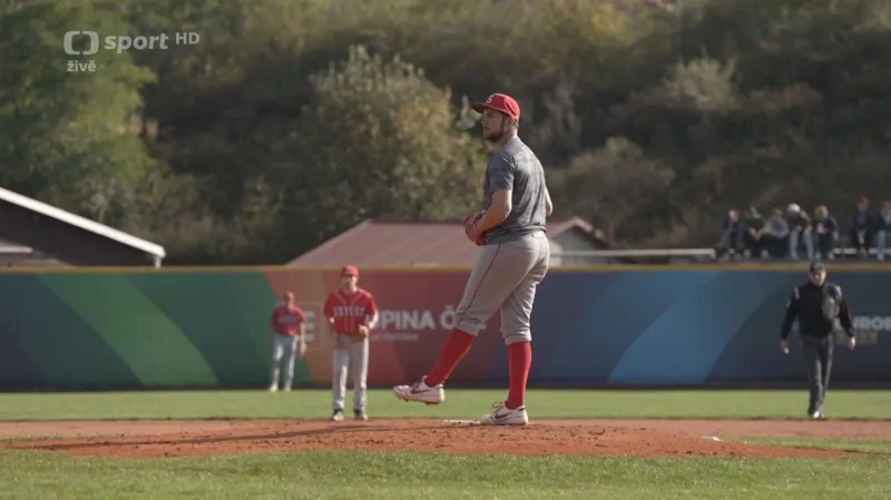 Baseballisté se nezalekli ani Trevora Bauera a smetli Švýcarsko 12:0