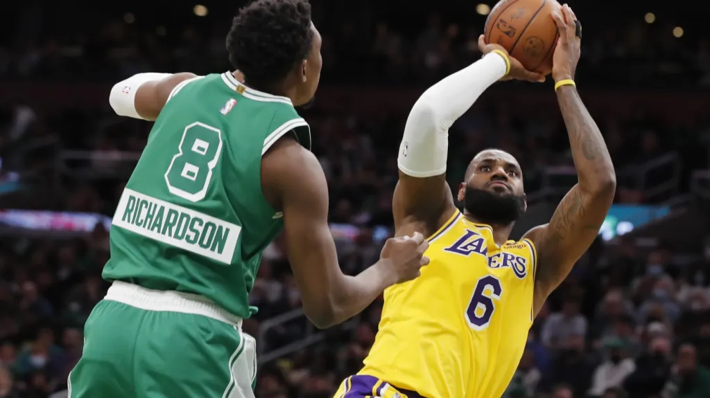 LeBron James proti Bostonu