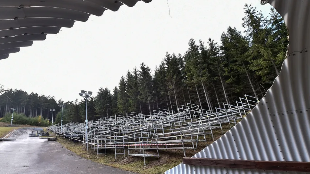 Ve Vysočina aréně rostou tribuny