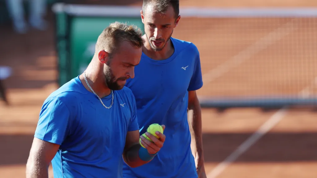 Roman Jebavý (vlevo) s Lukášem Rosolem